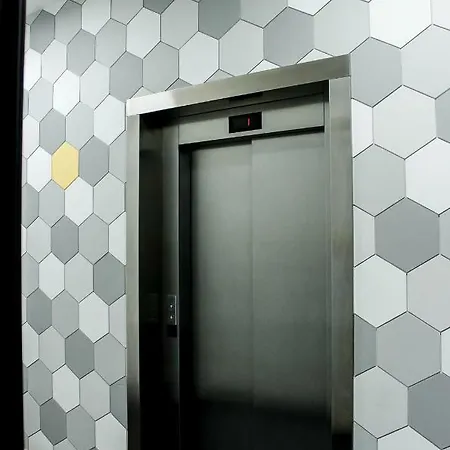 Modern Business Close To Center Check In 24h * Poznan